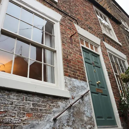 Seascape בית נופש *